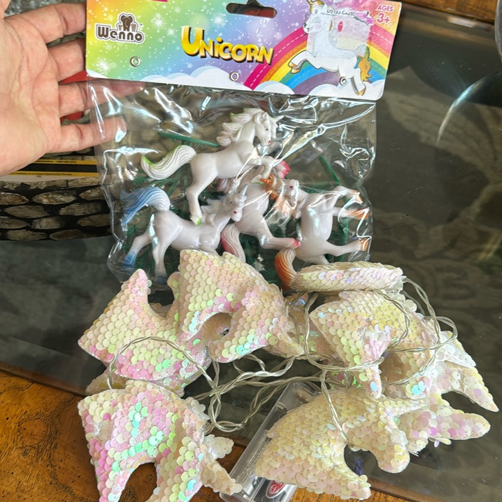 Unicorn duo